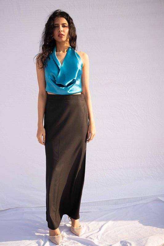 Classic Black Maxi Skirt – High Slit Slim Fit Woven Fabric