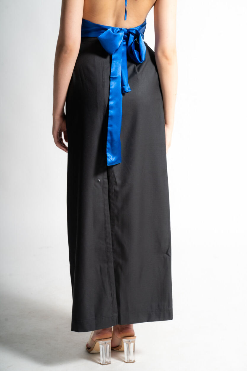Classic Black Maxi Skirt – High Slit Slim Fit Woven Fabric