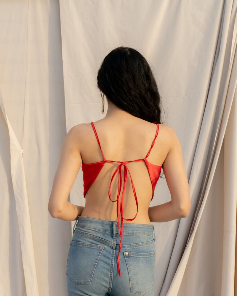 RED BACKLESS SATIN TOP